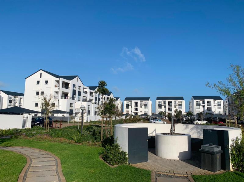 1 Bedroom Property for Sale in Sandown Western Cape